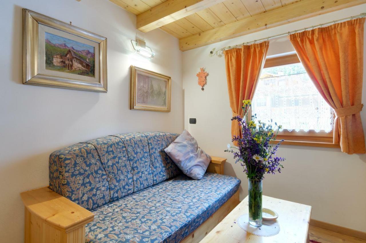 Cianbolpin Guesthouse Canazei Esterno foto