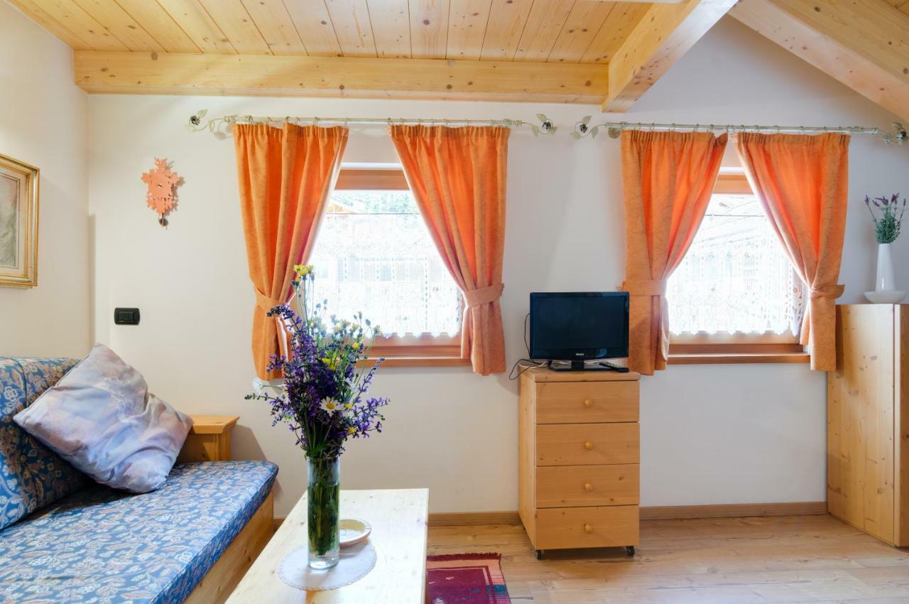 Cianbolpin Guesthouse Canazei Esterno foto