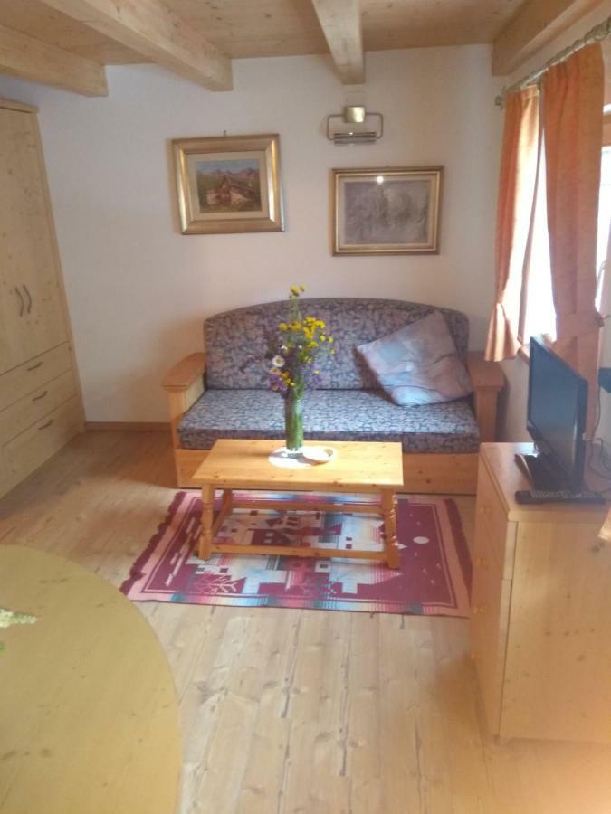 Cianbolpin Guesthouse Canazei Esterno foto